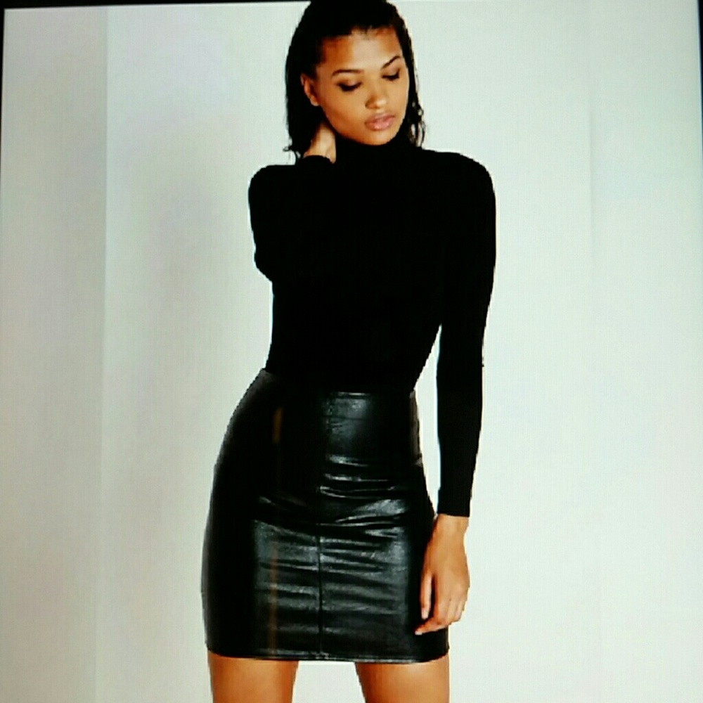 FLASH SALE Italian Vintage Leather Mini